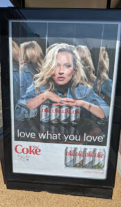 Kate Moss loves Coke